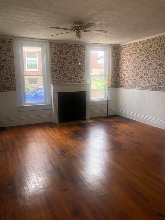 69 W High St, House other with 3 bedrooms, 2 bathrooms and null parking in Mount Gilead OH | Image 4