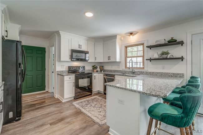 Granite counters | Image 18