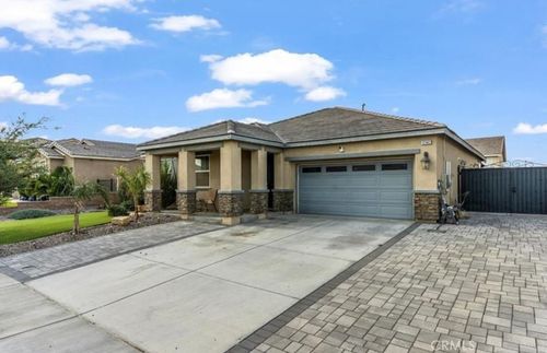 12342 Del Sur St, Victorville, CA, 92392-4849 | Card Image