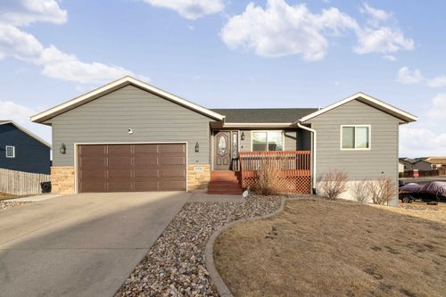 4406 Titan Dr, Rapid City, SD, 57701-4315 | Card Image
