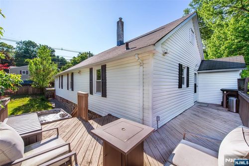 20 Yesler Way, Hillsdale, NJ, 07642-2614 | Card Image