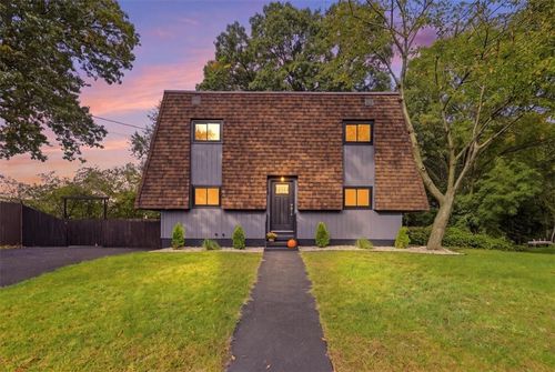 109 Olive St, Woonsocket, RI, 02895-6723 | Card Image