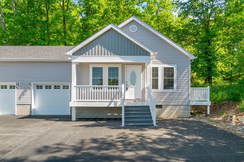 192 Humboldt Ln, Princeton, WV, 24740 | Card Image