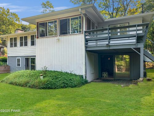 111 Walker Lake Rd, Shohola, PA, 18458-2418 | Card Image