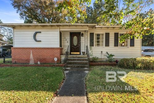109 Esplanade Ave, Mobile, AL, 36606-5035 | Card Image