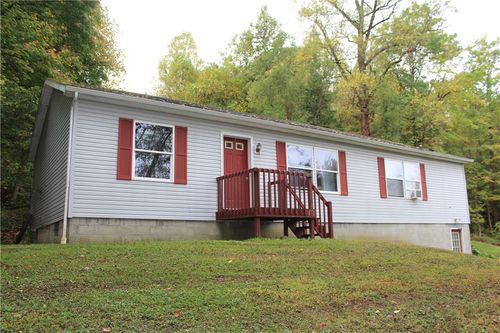 6 Short St, Stoneboro, PA, 16153-2434 | Card Image