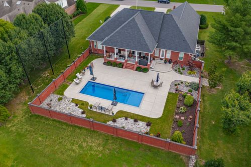 300 Willow Brook Dr, Manchester, TN, 37355-3884 | Card Image