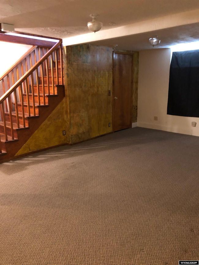 211 8 Th St, House other with 6 bedrooms, 3 bathrooms and null parking in Sinclair WY | Image 35