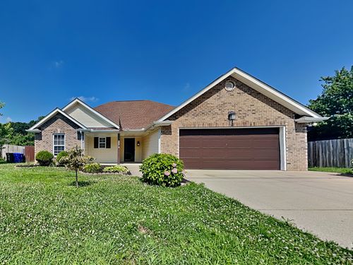 705 Magnolia Blvd, White House, TN, 37188-2948 | Card Image