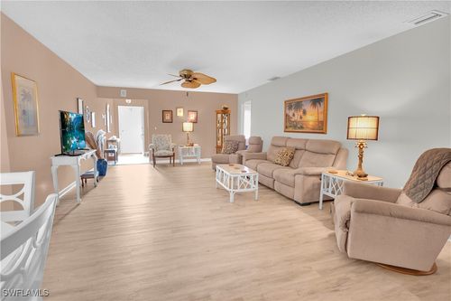 1251 Broadwater Dr, FORT MYERS, FL, 33919-7304 | Card Image