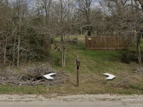 156 Lba Dr, Bastrop, TX, 78602-6730 | Card Image