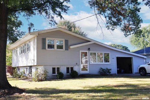 1000 Taylor Ln, Bartonville, IL, 61607-1731 | Card Image