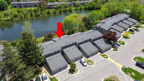 740 Peninsula Ct, Ann Arbor, MI, 48105-2508 | Card Image