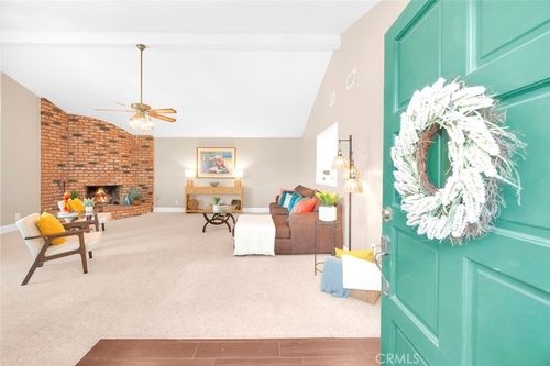 10447 Claudia Ave, Buena Park, CA, 90620-4408 | Card Image