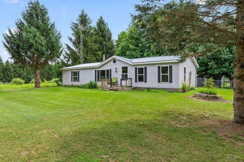6178 Meridith Grade Road, Franklin Township, MI, 48625 | Card Image