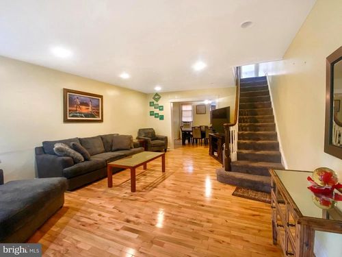 2104 W Cheltenham Ave, PHILADELPHIA, PA, 19138-2215 | Card Image