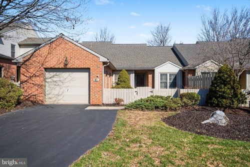 81 Cambridge Dr, HERSHEY, PA, 17033-2180 | Card Image