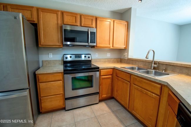 B - 1525 Vineland Cir, Townhouse with 3 bedrooms, 3 bathrooms and null parking in Fleming Island FL | Image 6