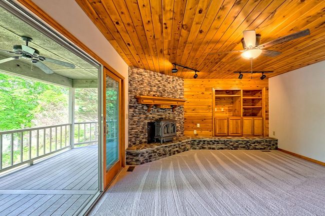 2403 Hidden Valley Rd, Home with 3 bedrooms, 3 bathrooms and 2 parking in Hiawassee GA | Image 18