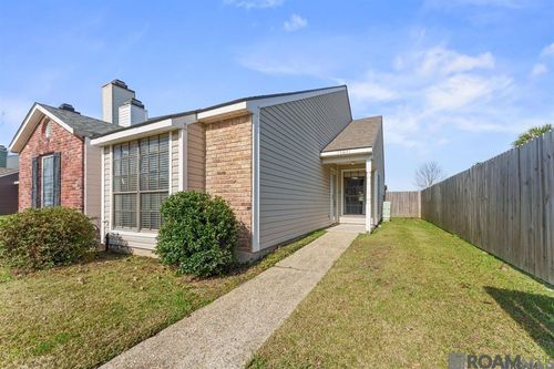 15631 Shenandoah Square Ave, Baton Rouge, LA, 70817-2258 | Card Image