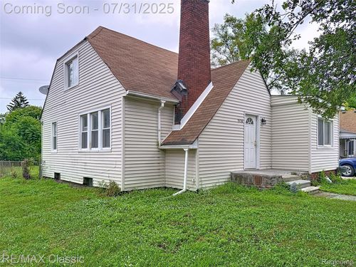 35130 June Dr, Westland, MI, 48186-4429 | Card Image