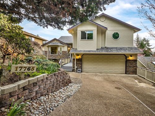 17765 Hillside Dr, West Linn, OR, 97068-1240 | Card Image