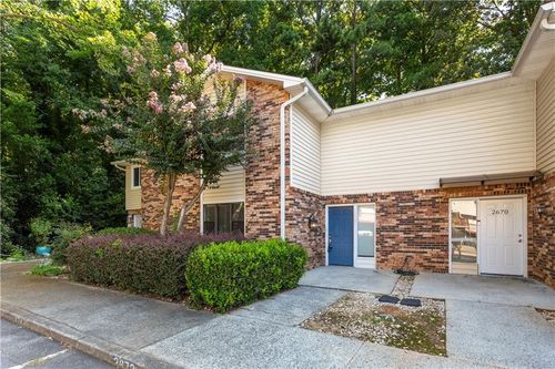 2672 Moss Ln, Marietta, GA, 30067 | Card Image