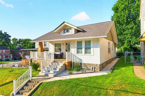 16 Clarion Ave, Pittsburgh, PA, 15202-1227 | Card Image