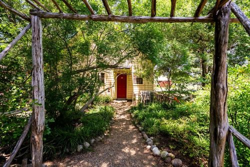 48 Riverside Ln, Martindale, TX, 78655-3911 | Card Image