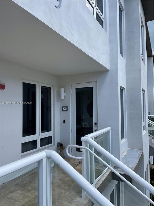 204-10225 Nw 63rd Ter, Doral, FL, 33178-3067 | Card Image