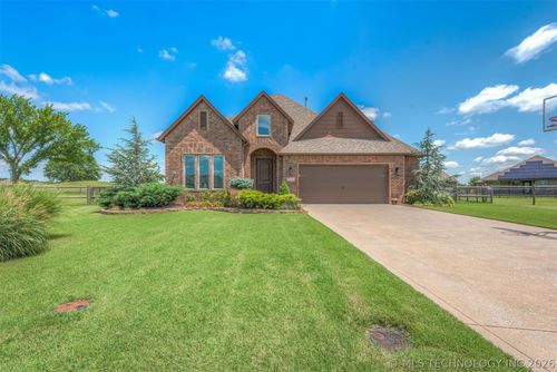 11351 S 281st East Pl, Coweta, OK, 74429-3324 | Card Image