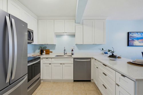 30-11757 207 St, Maple Ridge, BC, V2X1X4 | Card Image