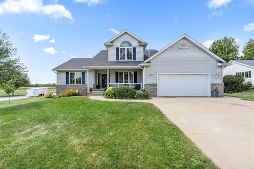 110 Skyview Ave, Fairfax, IA, 52228-9620 | Card Image