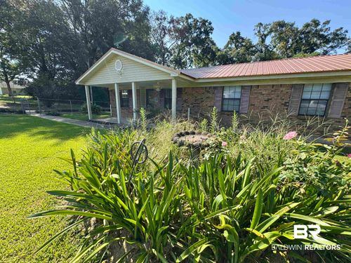 15900 Taylor Rd, Bay Minette, AL, 36507-8462 | Card Image