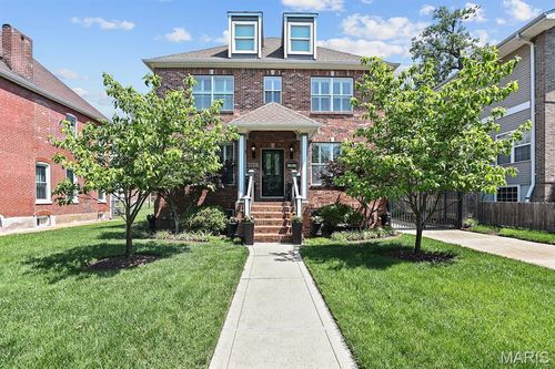 5637 Maple Ave, Saint Louis, MO, 63112-2720 | Card Image