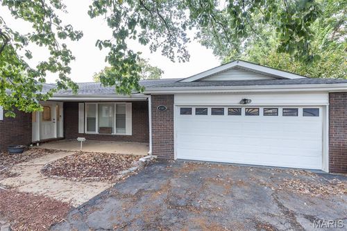 4501 Meadow Dr, High Ridge, MO, 63049-1953 | Card Image