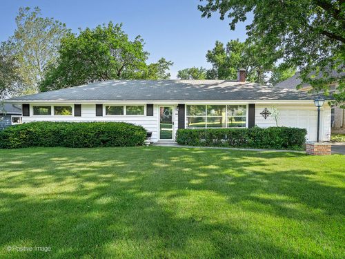 815 Countryside Dr, Wheaton, IL, 60187-3220 | Card Image
