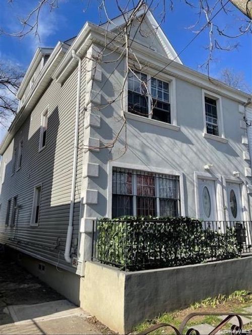 3-156-17 110th Ave, New York, NY, 11433 | Card Image