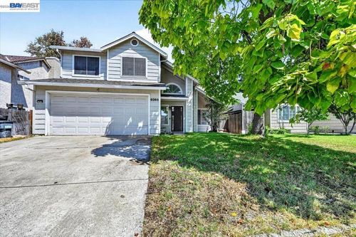 8265 Calla Way, Sacramento, CA, 95828 | Card Image