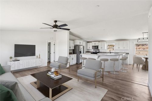 537 Calaveras Rd, Pinon Hills, CA, 92372 | Card Image