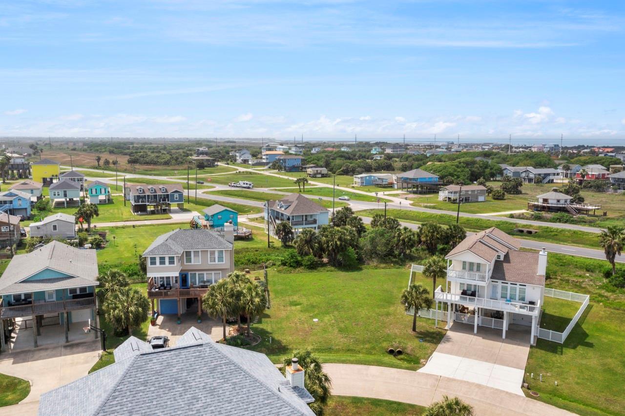 Land in Galveston 2