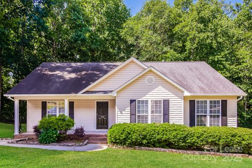 103 Bennington Dr, Stanley, NC, 28164-1583 | Card Image