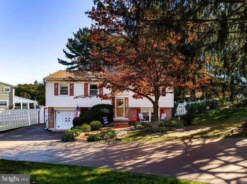 699 Cherry Tree Rd, UPPER CHICHESTER, PA, 19014-2407 | Card Image