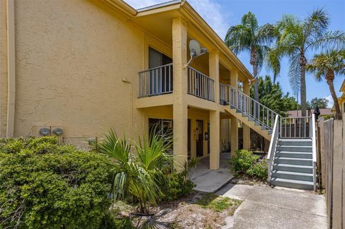7612 Nacido Ct, TAMPA, FL, 33615-2475 | Card Image