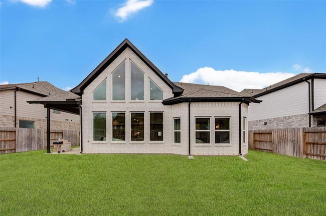 Backyard (big enough to build a nice pool for the summer pool parties and gatherings) | Image 43