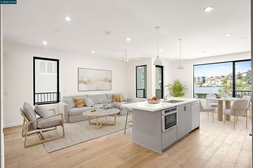 202-58 Vernon St, Oakland, CA, 94610-4237 | Card Image