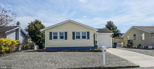 17 Hunter Dr, LITTLE EGG HARBOR TWP, NJ, 08087-1917 | Card Image