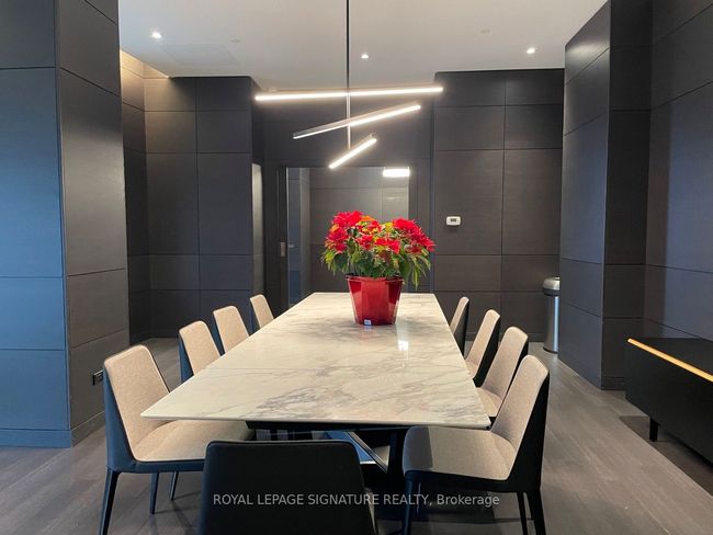 3909 - 2221 Yonge St, Condo with 2 bedrooms, 2 bathrooms and 1 parking in Toronto ON | Image 16