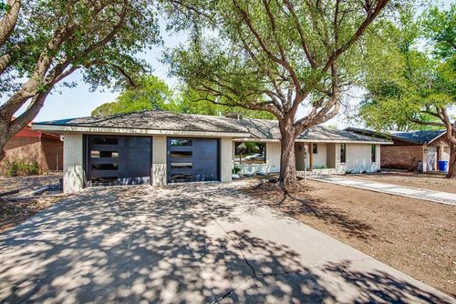 3214 Sentinel Dr, Midland, TX, 79701-3877 | Card Image
