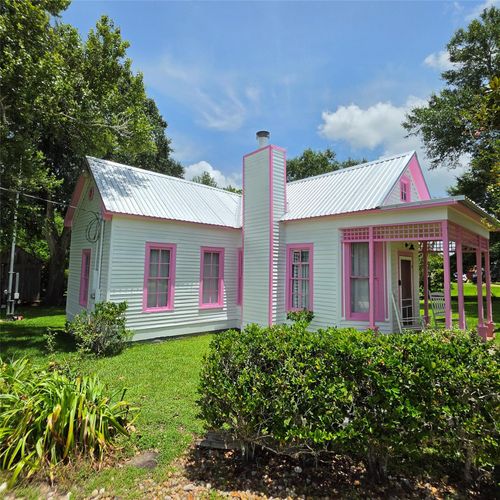 624 Houston St, New Ulm, TX, 78950-4839 | Card Image